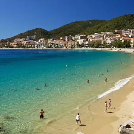 Ajaccio Centre F4 Climatise * Аяччо